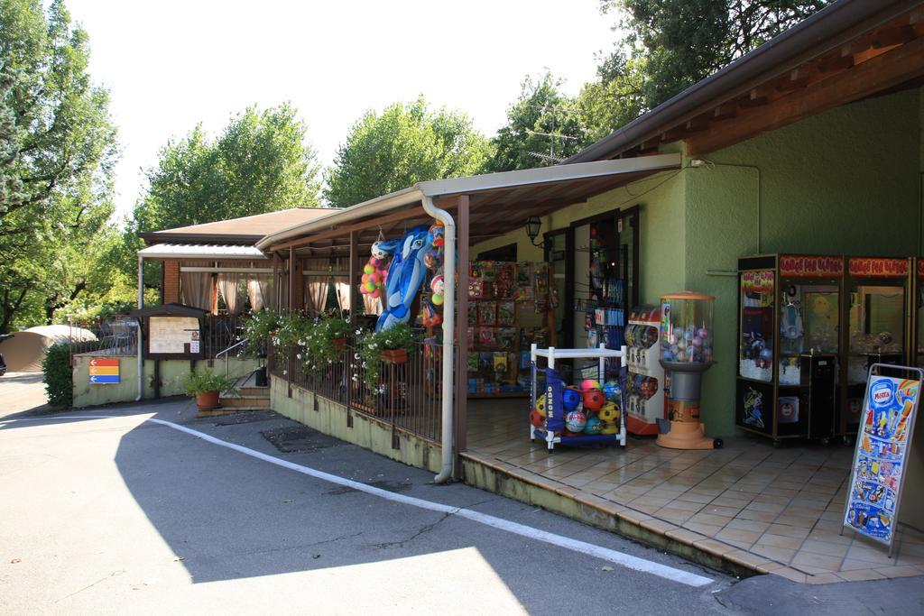 Camping Piantelle Moniga del Garda المظهر الخارجي الصورة