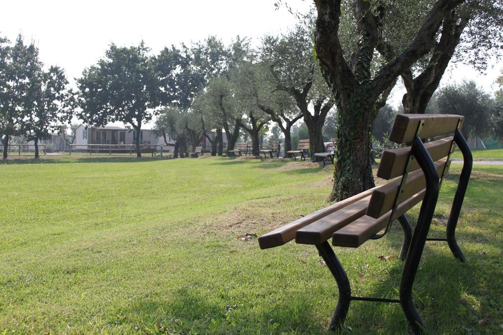 Camping Piantelle Moniga del Garda المظهر الخارجي الصورة